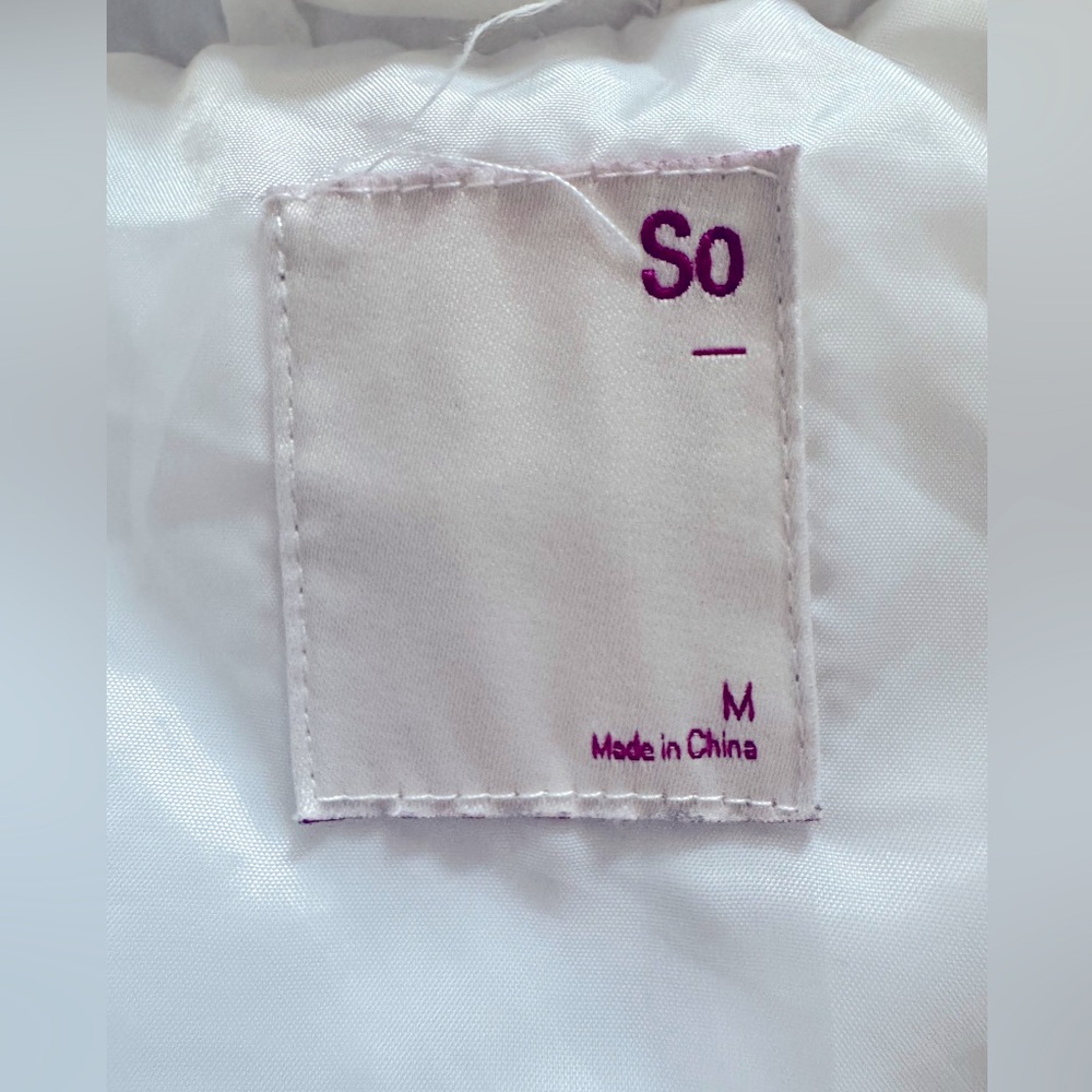 SO Puffer White Vest women’s Medium - Picture 3 of 4